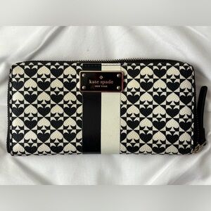 Kate Spade Neda Wallet, w/Vibrant Pink Interior, VGUC 8"x4"